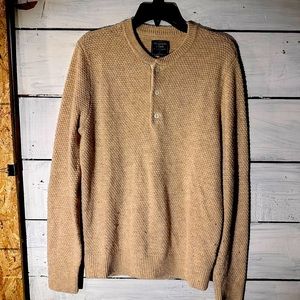 Abercrombie & Fitch Knit Sweater